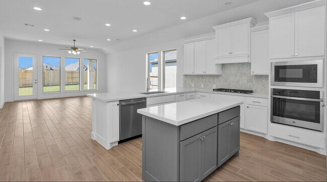 Building Photo - 211 Sierra Stream Ln