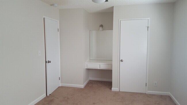 Foto del edificio - 2603 Sextant Ave