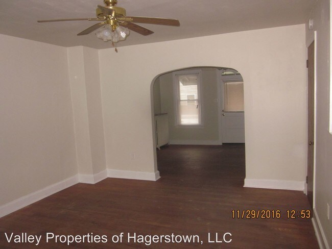 Building Photo - 2 br, 1 bath House - 606 George St