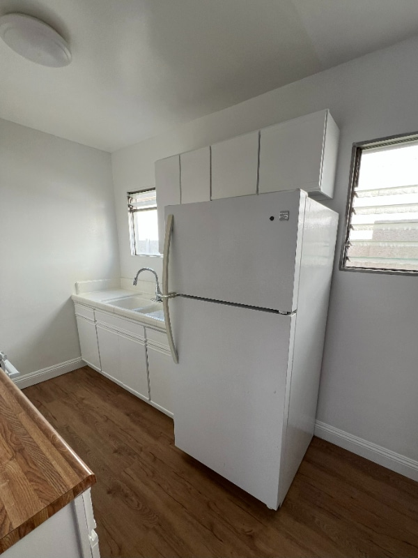 Building Photo - 244 5th St