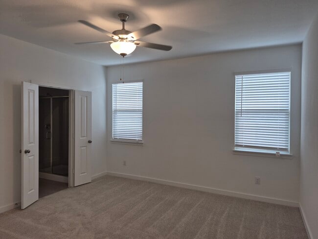 Building Photo - 224 Pine St