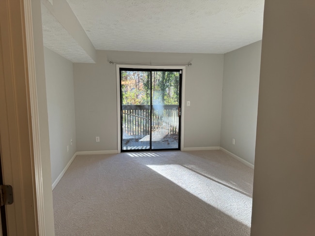 Building Photo - 305 Dunbar Dr