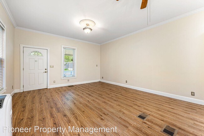 Building Photo - 1 br, 1 bath House - 3984 Xavier St.