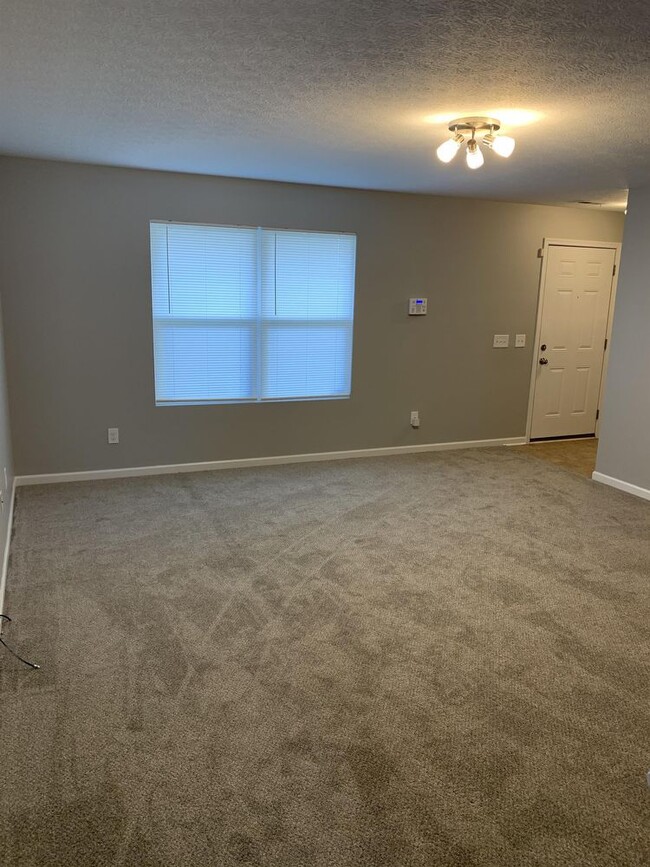 Foto del edificio - 1443 Ithaca Drive