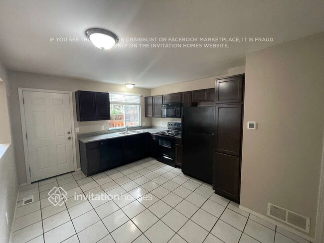 Building Photo - 9458 Devon Ct