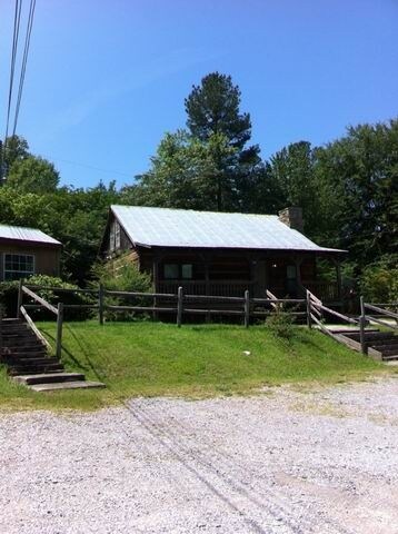 Foto del edificio - Pioneer Village