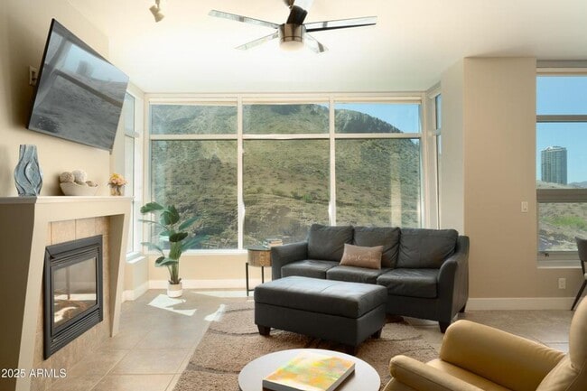 Building Photo - 2 Bedroom 2 Bathroom BRIDGEVIEW AT HAYDEN FERRY LAKESIDE CONDOMINIUM