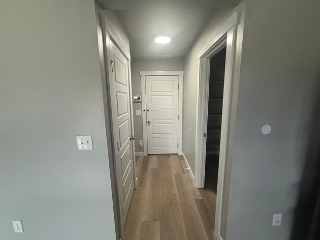 Building Photo - Single-Family Home in Desirable South Boise Location