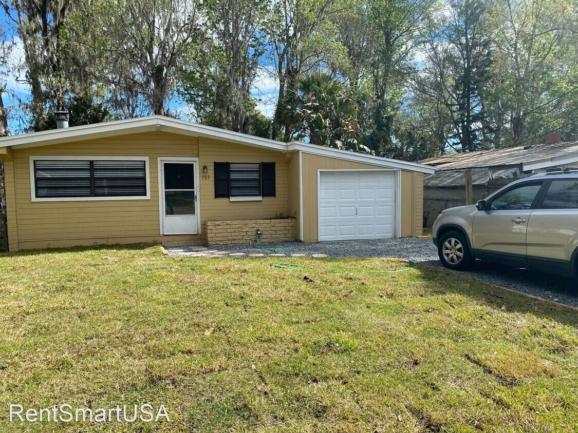 Primary Photo - 3 br, 1 bath House - 757 Terrace Avenue