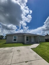 Building Photo - 5012 Dolphin Ct