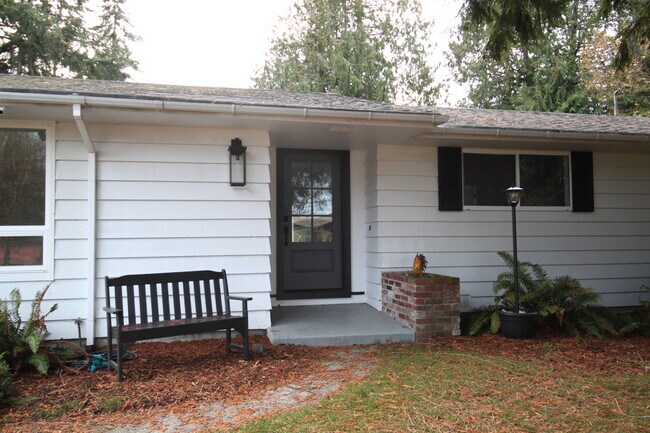 Building Photo - 10731 SW Cowan Rd