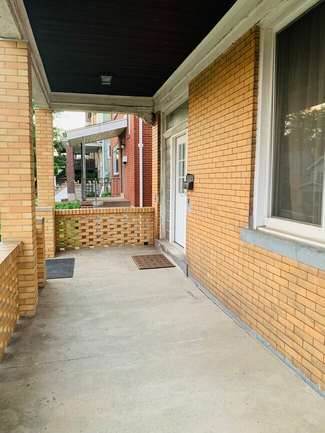 Foto del edificio - 200 Princeton Ave