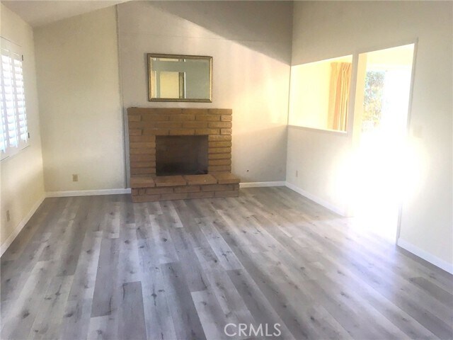 Building Photo - 1559 Royal Way