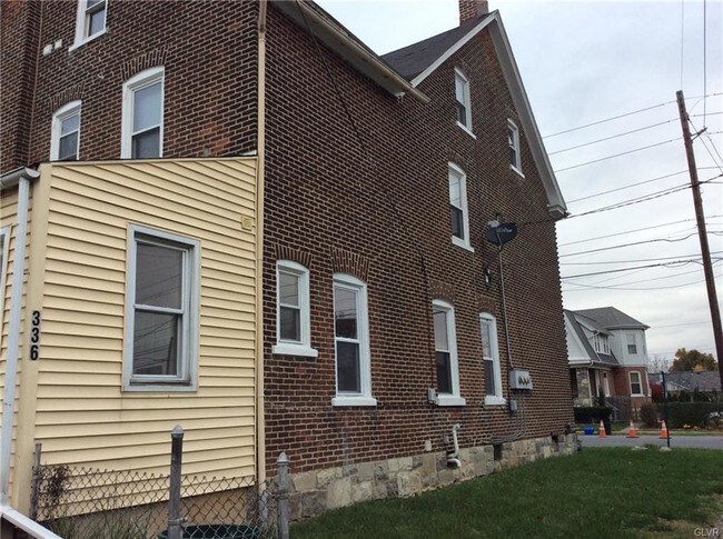 Building Photo - 336 E Goepp St