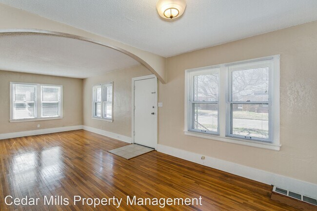 Building Photo - 2 br, 1 bath House - 710 S Green