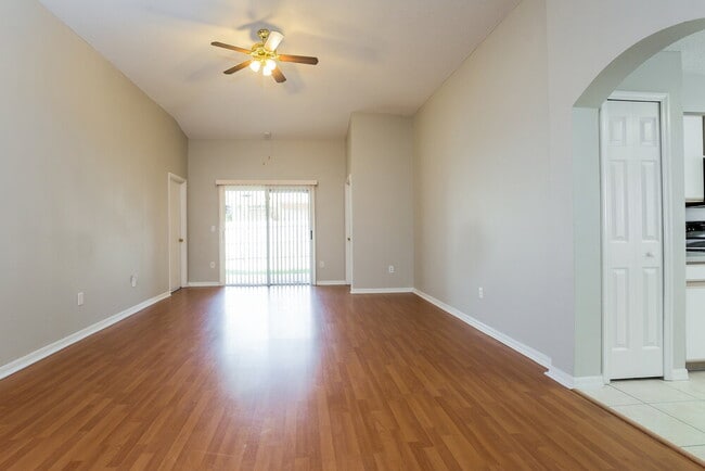 Building Photo - 3146 Pine Top Dr