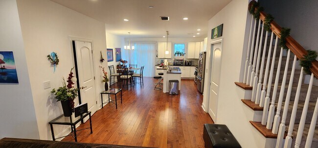 Open Concept - 846 Northwestern Ave Townhome