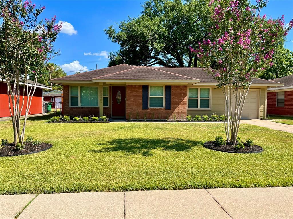 Primary Photo - 4037 Woodfox St