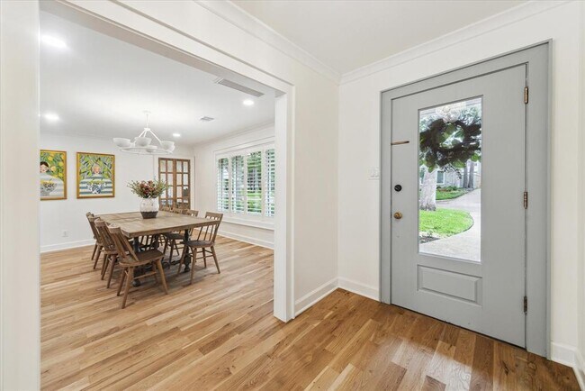 Foto del edificio - 13035 Pebblebrook Dr