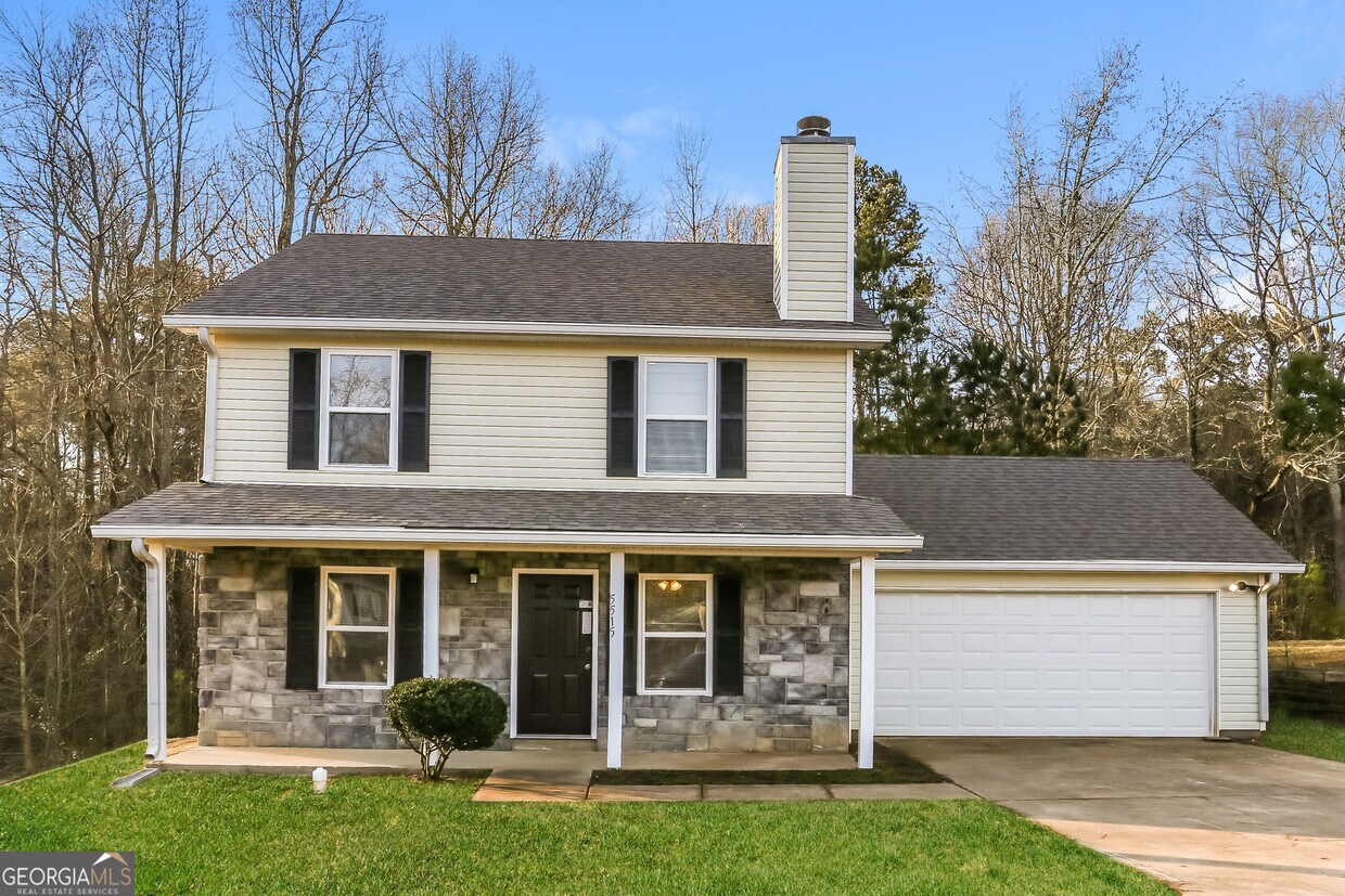 Foto principal - 5515 Denny Dr