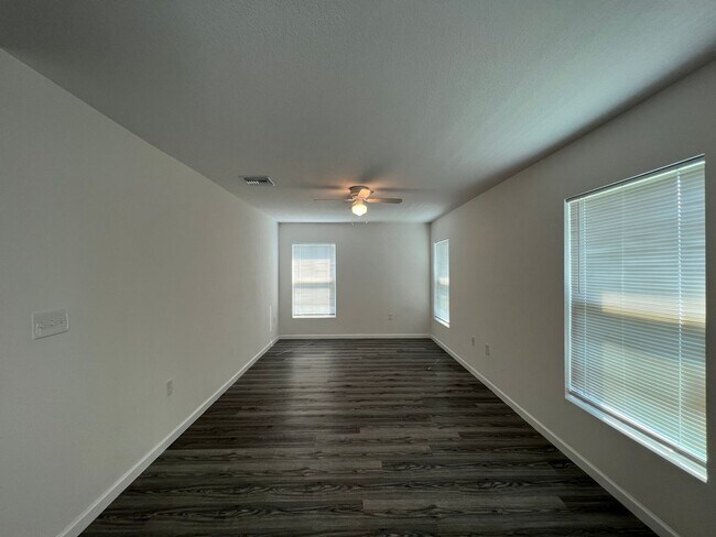 Foto del edificio - Beautiful 3 BD/2BA Home in Beautiful Ocala!!!