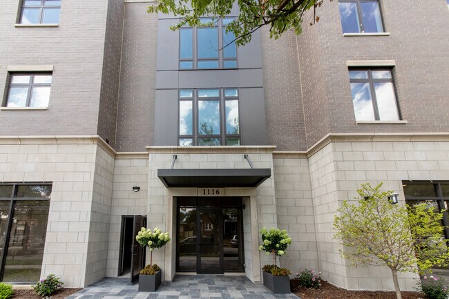 Foto del edificio - 1116 Courtland Ave