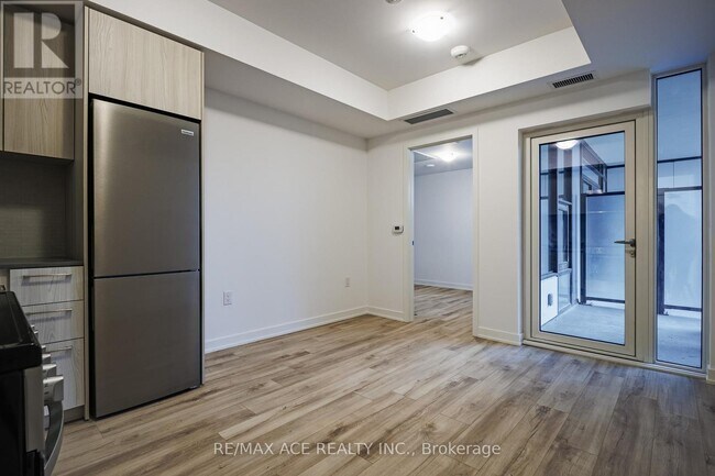 Building Photo - 7437 Kingston Rd