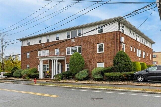 Foto del edificio - 100 Magnolia Ave