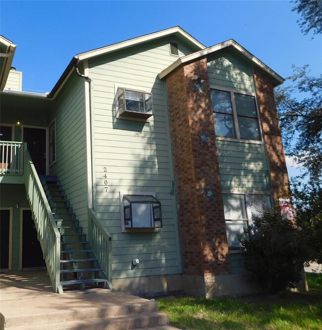 Building Photo - 2407 W Slaughter Ln