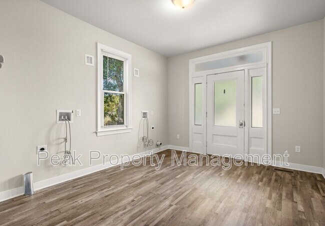 Foto del edificio - 2 Dundee Ave