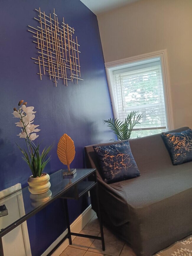 Foto del edificio - 280 Plainfield St