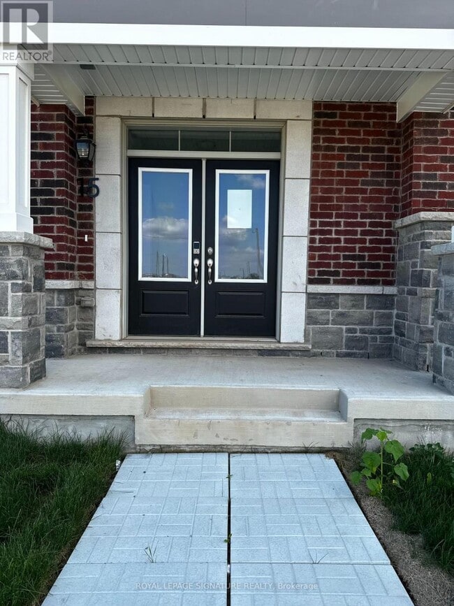 Building Photo - 1259-1259 Lily Cres