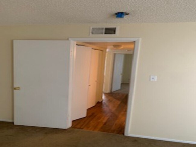 Foto del edificio - Forestwood Apartments