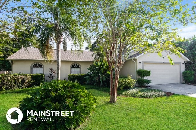 Foto del edificio - 163 Crystal Lake Rd