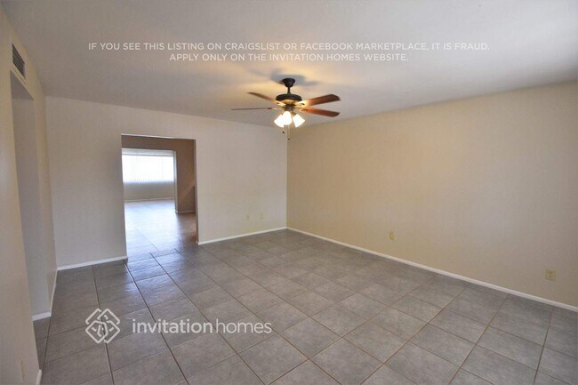 Building Photo - 12801 N 112th Ave