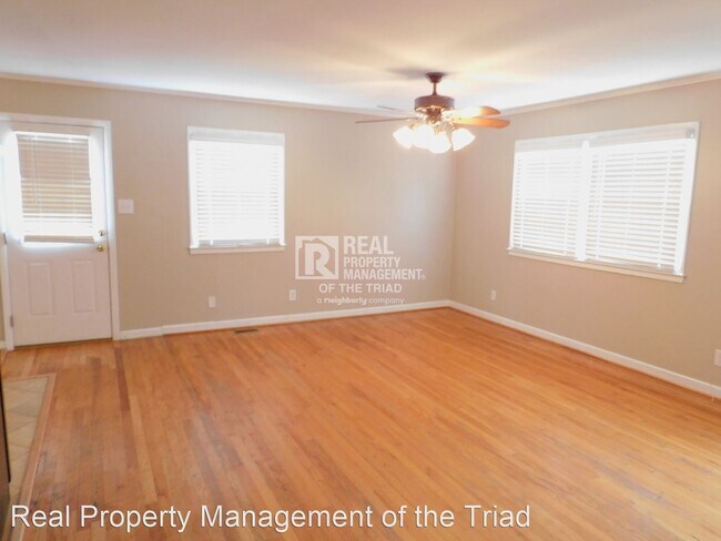 Building Photo - 3 br, 1 bath House - 3445 Huffine Mill Road