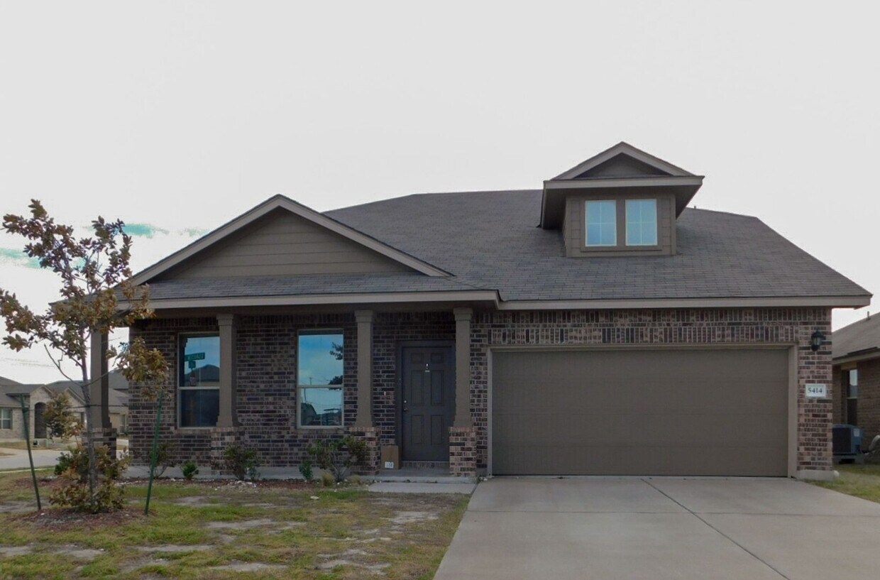 Primary Photo - Available NOW!!!! Gorgeous 2 story, 4 bedr...