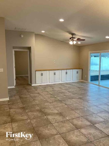 Building Photo - 4112 Fishing Creek Ln