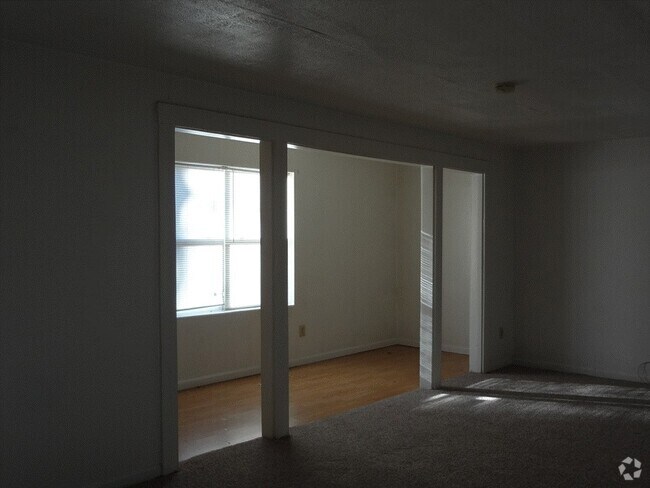 Building Photo - 6332 Igo Rd