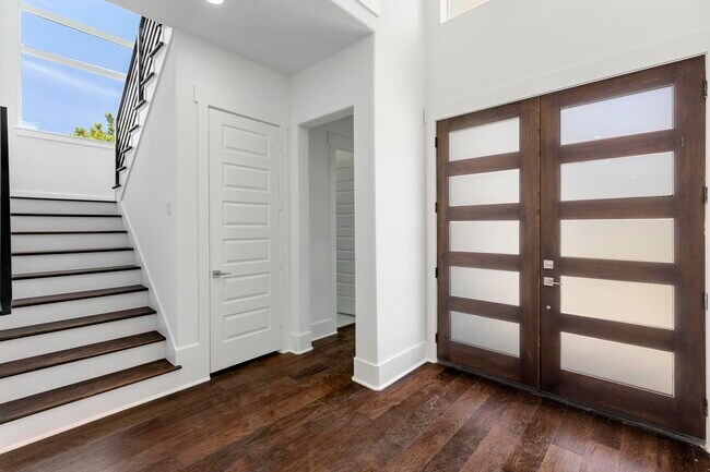 Building Photo - 114 Bentwood Dr