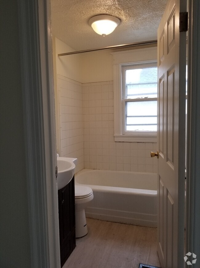 Houston Apartments for Rent with Extra Storage Rochester, NY 1