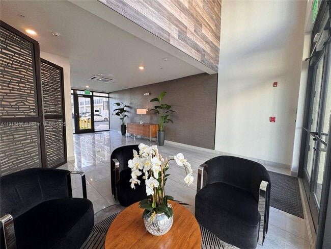 Foto del edificio - 8167 NW 41st St