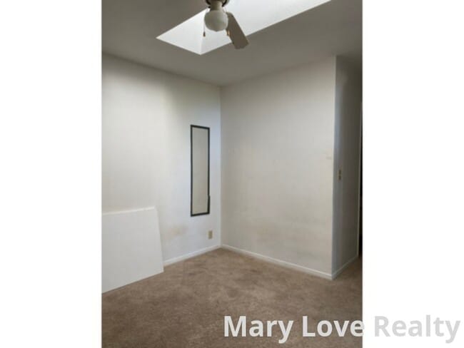 Building Photo - Unfurnished 1 Bedroom 1 Bath Apartment at ...