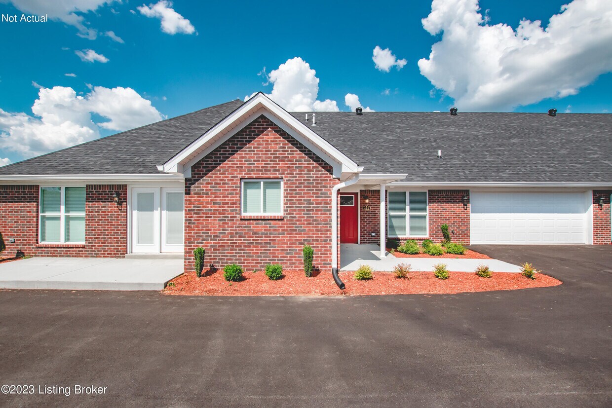 Primary Photo - 502 Eagle Pointe Dr