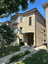 Building Photo - 2605 N 76th Ave