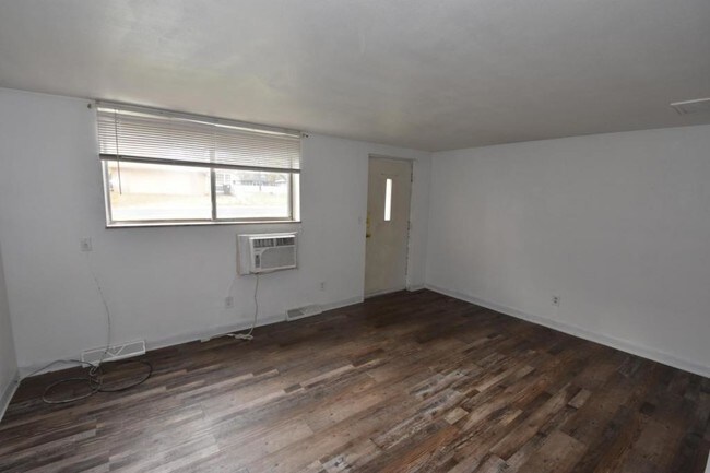 Foto del edificio - 2920 Woodbine Terrace
