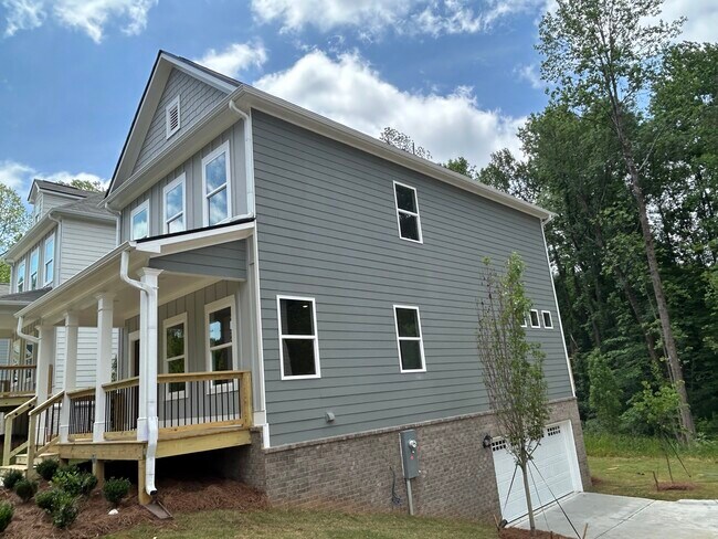 Building Photo - 1660 Eagle Dr