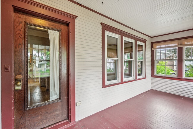 Building Photo - 1597 Lafond Ave