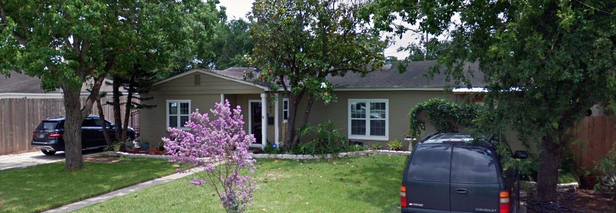 Primary Photo - 641 Texas Ave