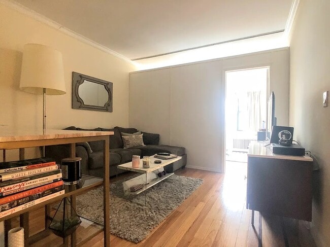 Foto del edificio - 333 E 34th St
